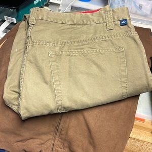 NWOT. Mens Dockers. 38X32